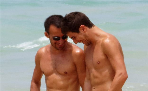 Alejandro Amenábar y David Blanco: Las 5 intimidades de la pareja gay más discreta