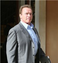 ¿Qué hace Arnold Schwarzenegger en unos grandes almacenes de Barcelona?