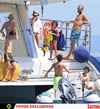 Pep Guardiola, el hombre de moda en Manchester, se relaja en Ibiza