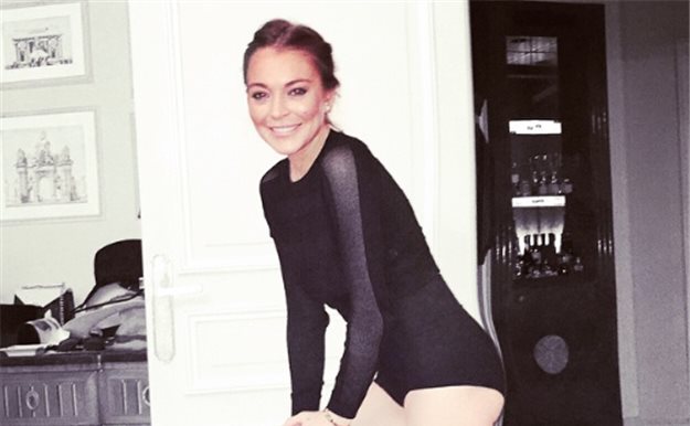 ¡Menuda chapuza! A Lindsay Lohan se le va la mano con el Photoshop en Instagram