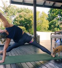 La nueva ‘compi yogui’ de Elsa Pataky