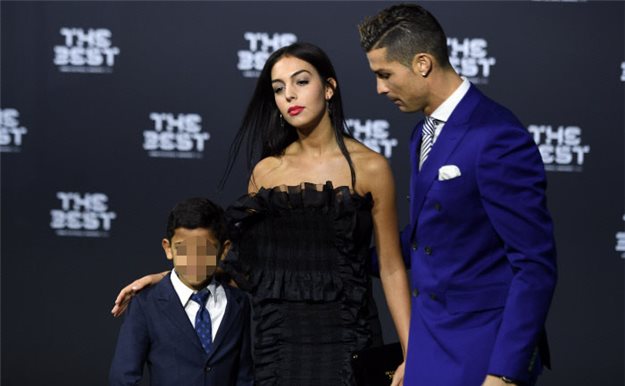 Cristiano Ronaldo hace oficial su relación con Georgina