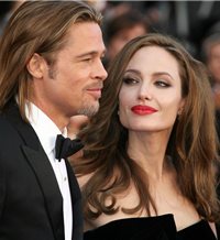 Angelina Jolie pide el divorcio a Brad Pitt 