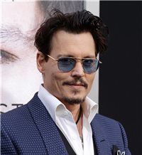 Johnny Depp amenaza con "destrozar" a cualquiera que se meta con sus hijos