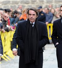 "¿Por qué las nuevas caras del PP no se plantan y le hacen un 'por qué no te callas' a Aznar"