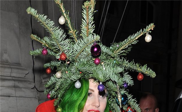 Lady Gaga, convertida en árbol de Navidad
