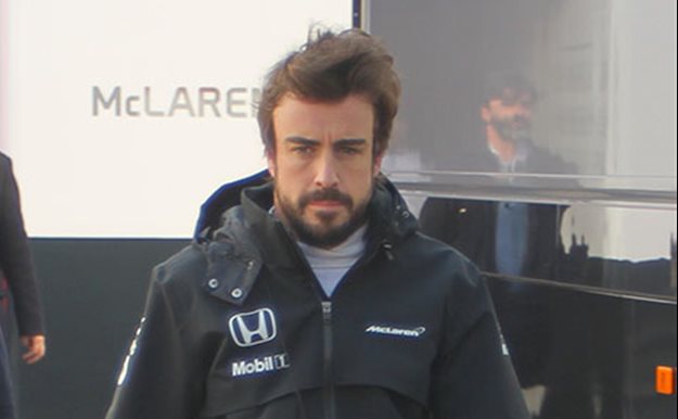 Fernando Alonso, destrozado por la muerte de un niño en su circuito