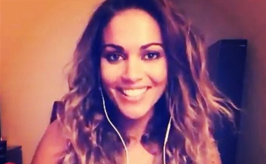 Lara Álvarez versiona como nadie a Shakira