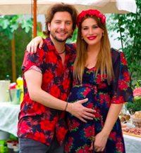 El 'baby shower' más divertido de Manuel Carrasco y Almudena Navalón