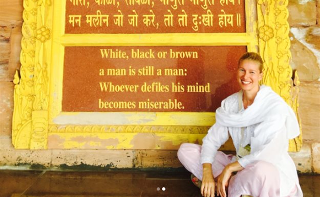Anne Igartiburu vuelve a la India en su viaje más especial