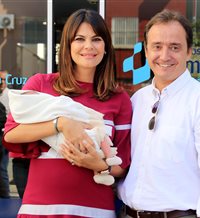 María José Suárez sale del hospital y nos presenta a su hijo Elías