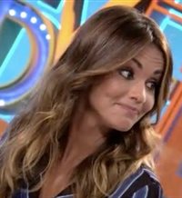 La incómoda situación de Lara Álvarez al hablar de Fernando Alonso en directo 