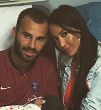 La agridulce celebración del futbolista Jesé Rodríguez con su hijo en el hospital