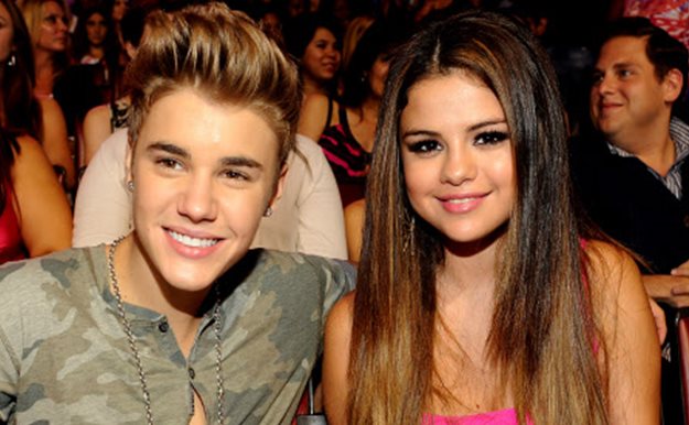Justin Bieber y Selena Gomez les dan una enorme sorpresa a sus fans