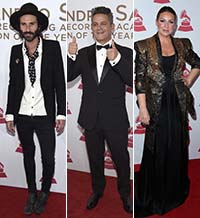 Alejandro Sanz, arropado por amigos y compañeros, recibe el Grammy a toda su obra