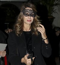 Los famosos se esconden tras sus máscaras en la fiesta más lujosa de la temporada