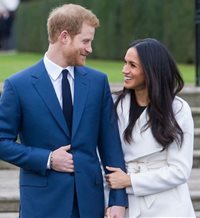 Meghan Markle y Harry de Inglaterra, más enamorados que nunca en su retrato oficial