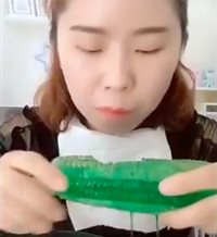 Comer hielo: la última moda rara de Internet nacida en China