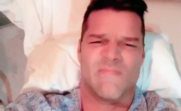 Saltan las alarmas con el último vídeo de Ricky Martin en el hospital