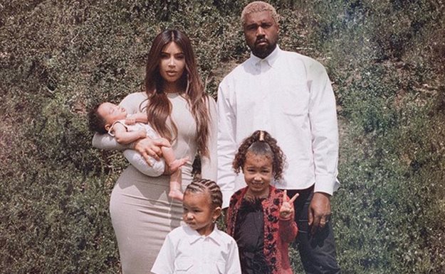La primera foto de la Kim Kardashian y su familia numerosa