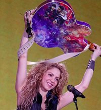 Shakira recibe una visita muy especial en su concierto de Amsterdam