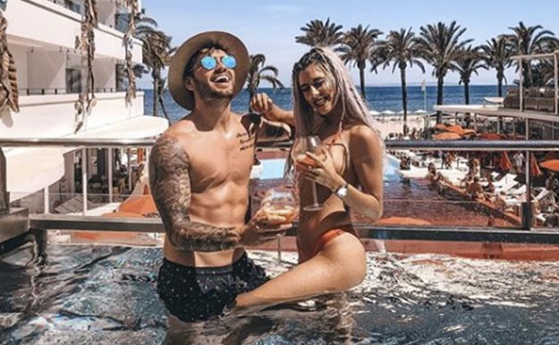 Bea y Rodri ('GH 17') pasan unas vacaciones de infarto en Ibiza: playas, fiestas, yates…