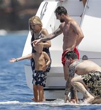 Messi se relaja en Ibiza junto a su familia