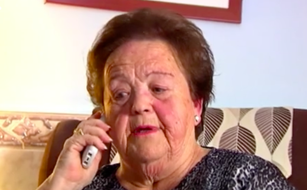  La conmovedora historia de la abuela que puede leer su agenda telefónica gracias a los dibujos de su nieto