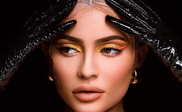 Kylie Jenner lanza la colección de maquillaje para Halloween que querrás tener