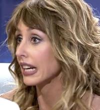 Mónica Naranjo pone en un aprieto sexual a Emma García en ‘Viva la vida’