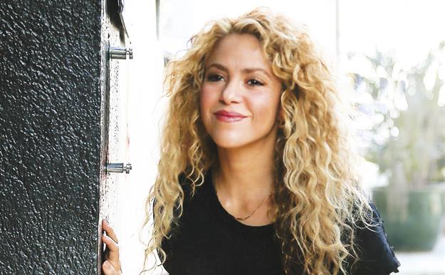 El truco infalible de Shakira para parecer más alta