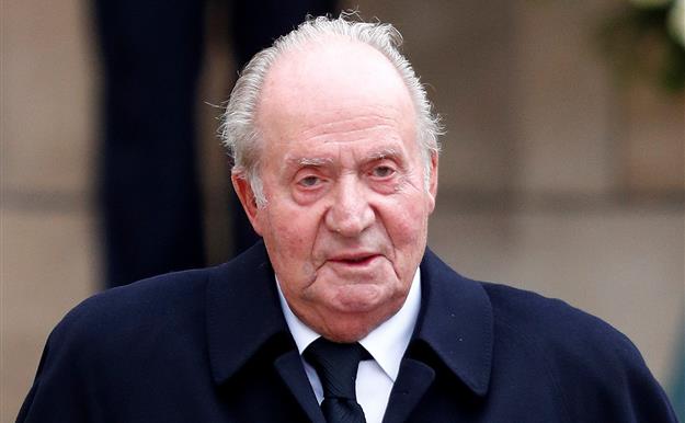 El rey Juan Carlos comunica a Felipe VI que deja la vida pública