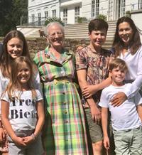 Margarita de Dinamarca protagoniza el encuentro más tierno con sus nietos