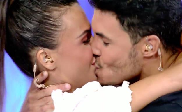 Toñi Moreno, su bebé bendice el primer beso de Sofía Suescun y Kiko Jiménez