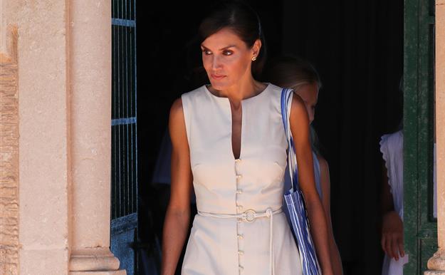 La reina Letizia y su homenaje a Mallorca a través de un accesorio clave 