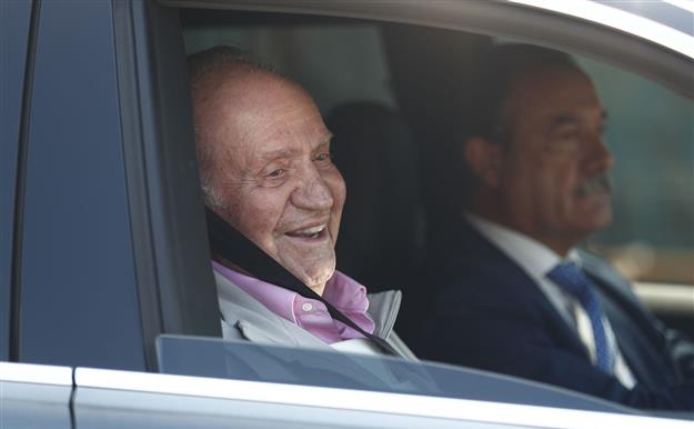El rey Juan Carlos recibe el alta hospitalaria tras su intervención de corazón