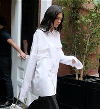 Kendall Jenner nos confirma la mejor manera de lucir una camisa oversize