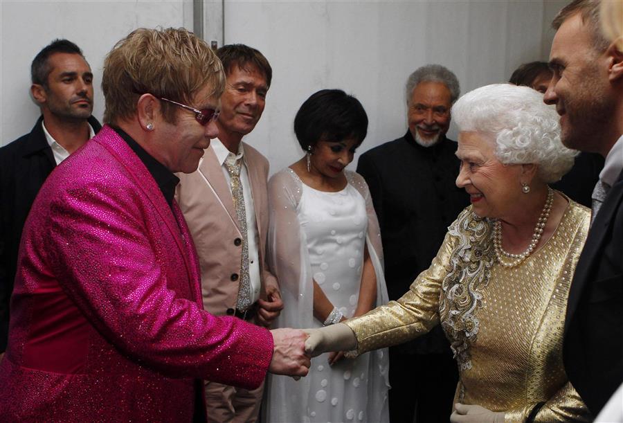 Elton John Isabel II