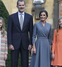 Premios Princesa de Asturias: los reyes Felipe y Letizia llegan con sus hijas Leonor y Sofía