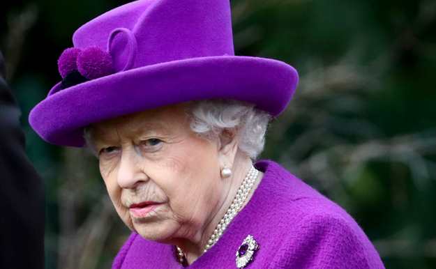 Isabel II afronta la recta final de su año más escandaloso