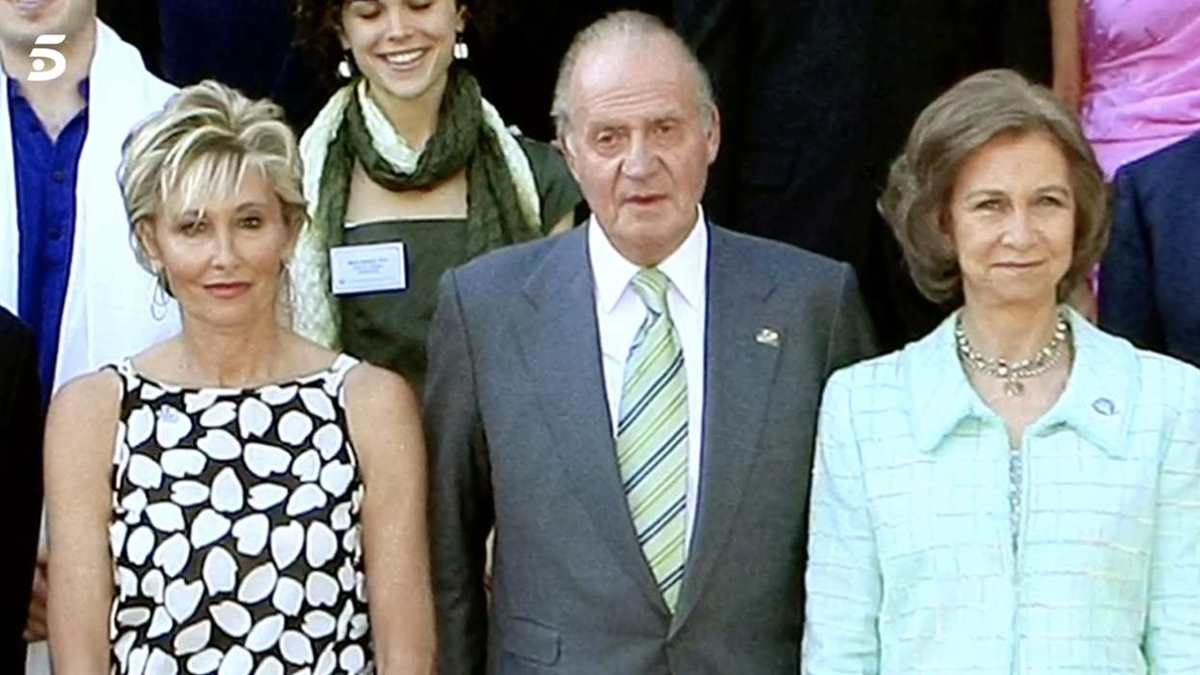 Sol Bacharach y los reyes Juan Carlos y Sofía