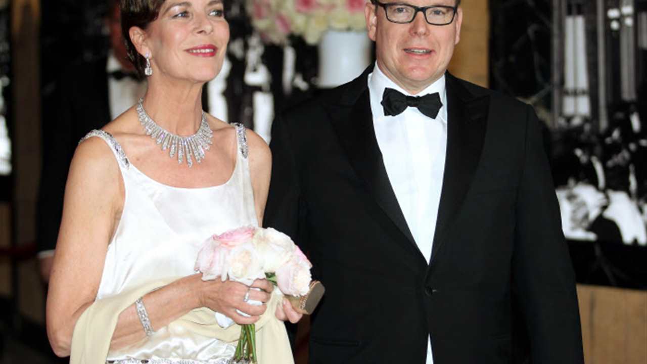 Carolina de Mónaco confía en Christian Louboutin como sucesor de Karl Lagerfeld en el Baile de la Rosa