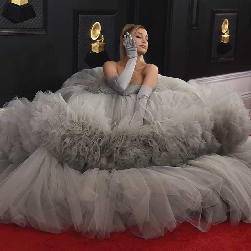 Premios Grammy 2020: los looks de la alfombra roja más importante de la música