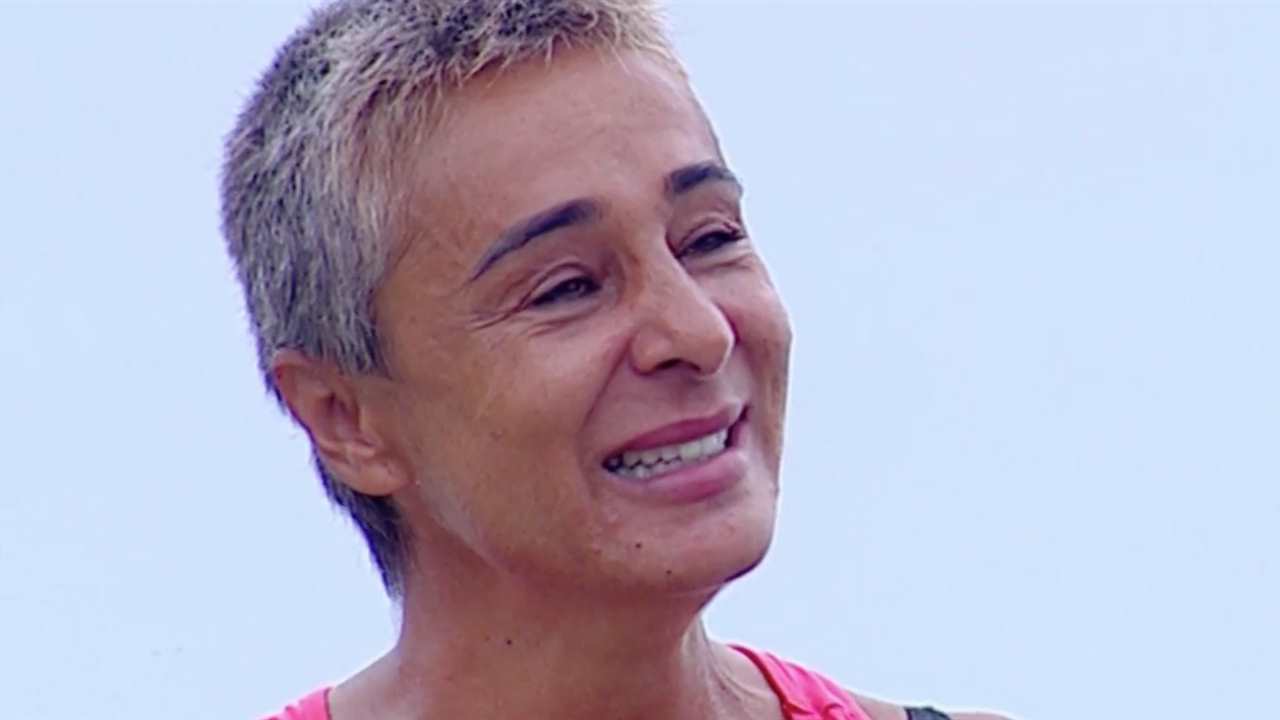 Supervivientes: Ana María Aldón, entre lágrimas, se abre en canal: "Quise matar a mi padre"