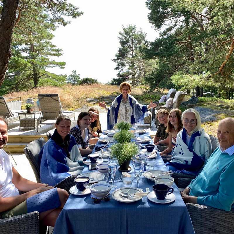 La Familia Real de Noruega escoge un posado de lo más campestre para inaugurar el verano
