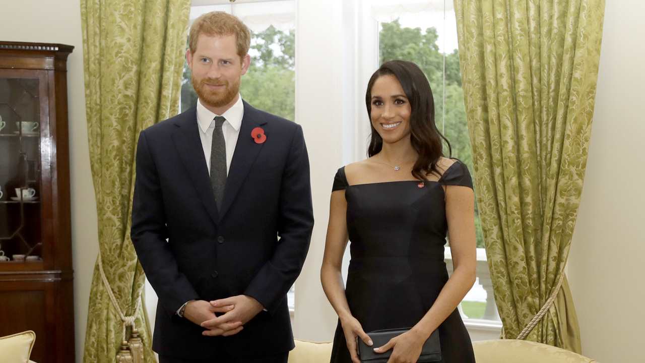 El príncipe Harry y Meghan Markle reaparecen en televisión junto a grandes estrellas