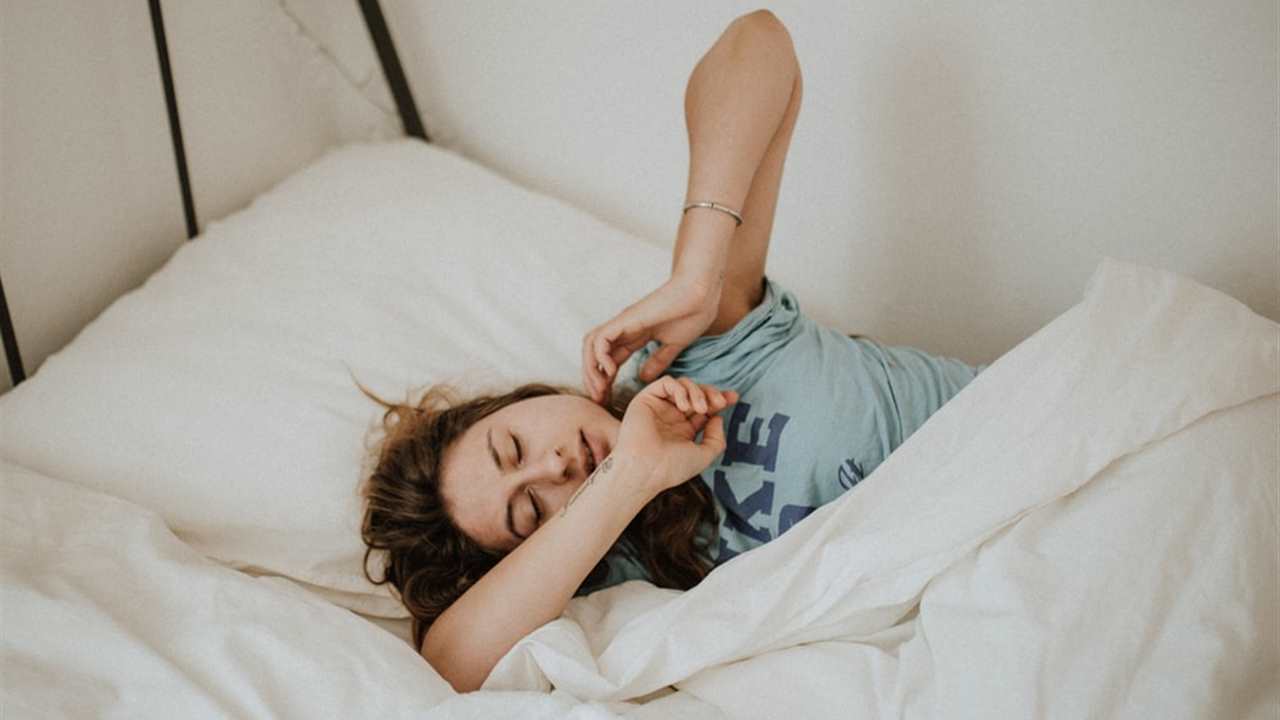 5 efectos que sufrimos en la piel cuando dormimos poco y mal