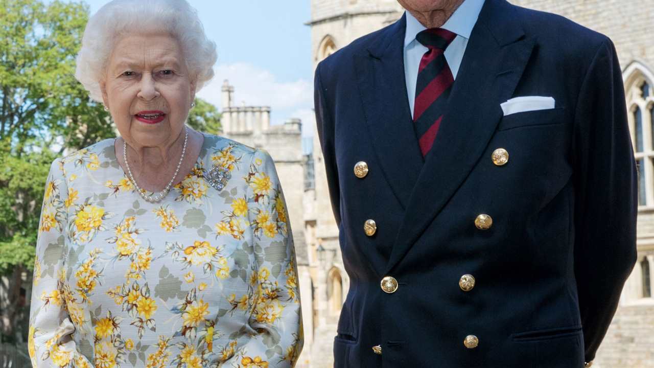 Felipe de Edimburgo reaparece junto a Isabel II en el día de su 99 cumpleaños