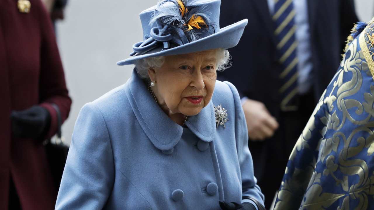 Isabel II: El desastre económico que debe remontar la reina de Inglaterra en los próximos meses