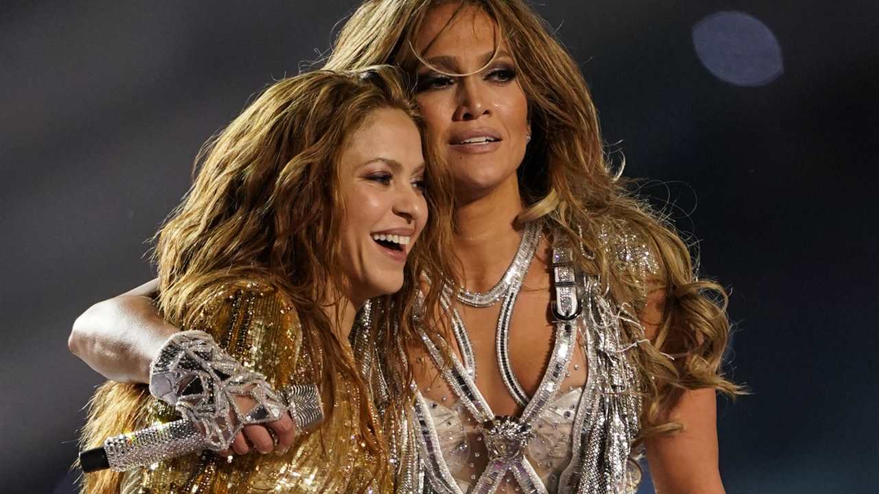 Jennifer López y Shakira arrasan en la 'Super Bowl': ¡merecían un número en solitario!